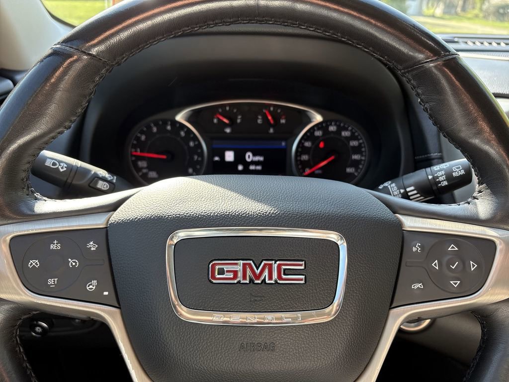 Used 2020 GMC Terrain Denali w/ Denali Premium Package AWD/4WD image 13