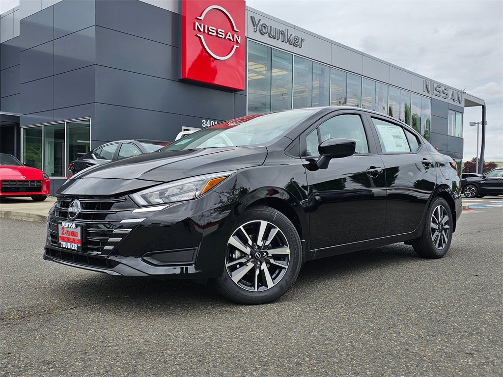 New 2025 Nissan Versa SV w/ Trunk Package