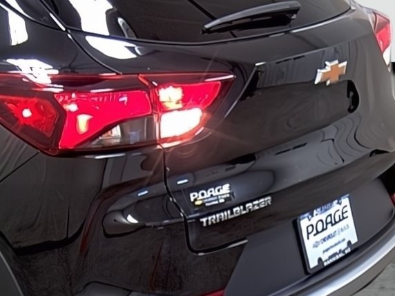 Used 2023 Chevrolet TrailBlazer LT FWD image 10