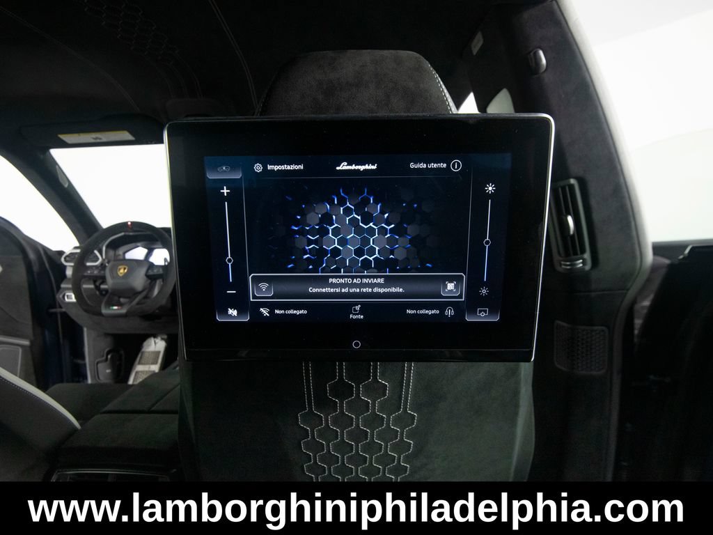 Used 2023 Lamborghini Urus Performante AWD/4WD image 41