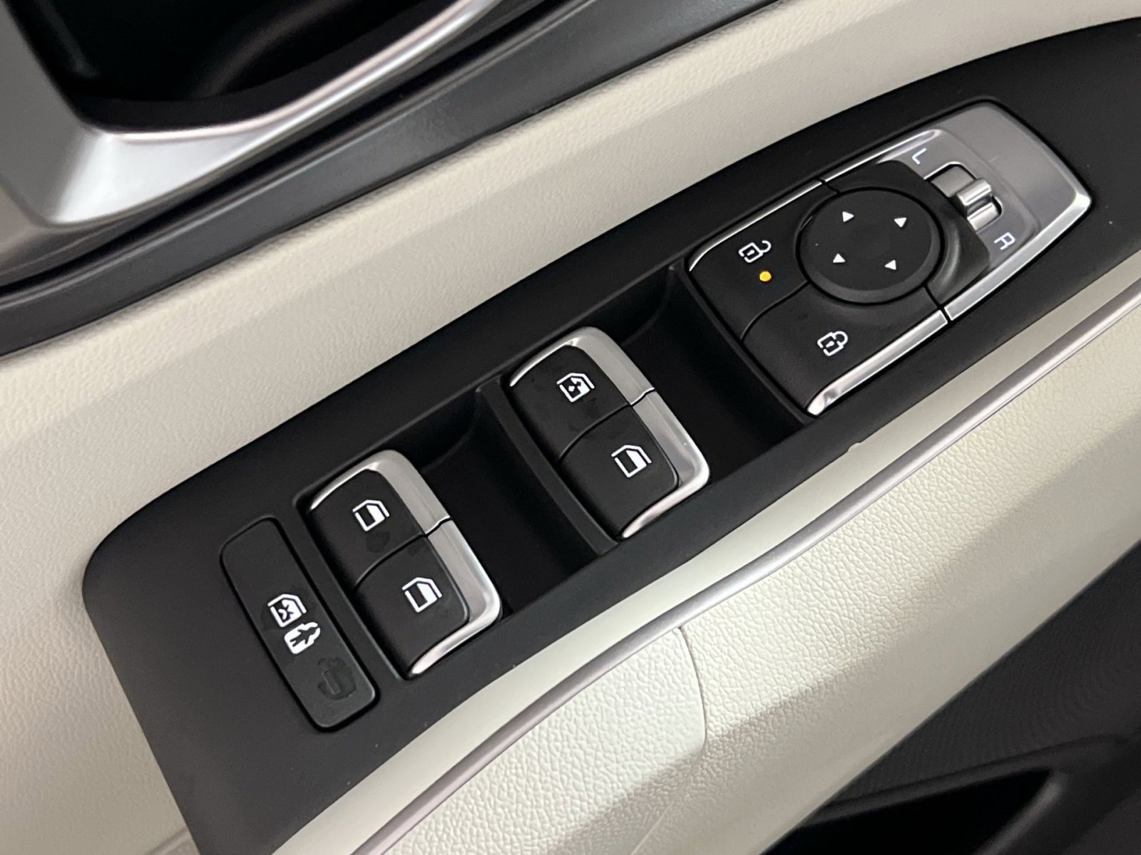 New 2026 Kia Sorento S image 13