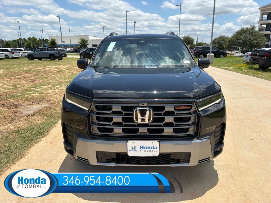 New 2026 Honda Pilot TrailSport image 2