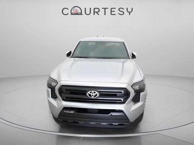 Certified 2026 Toyota Tacoma SR5 AWD/4WD image 34