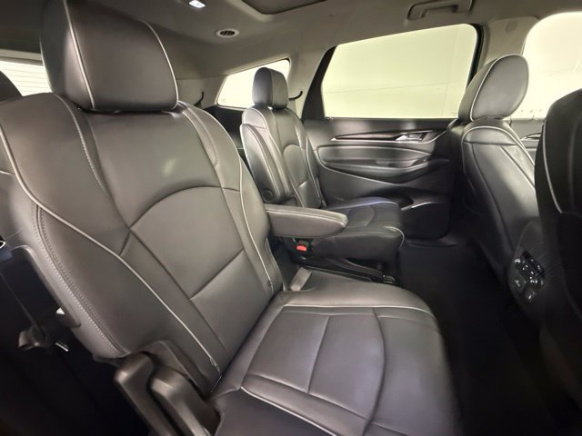 Used 2021 Buick Enclave Avenir w/ Avenir Technology Package AWD/4WD image 33