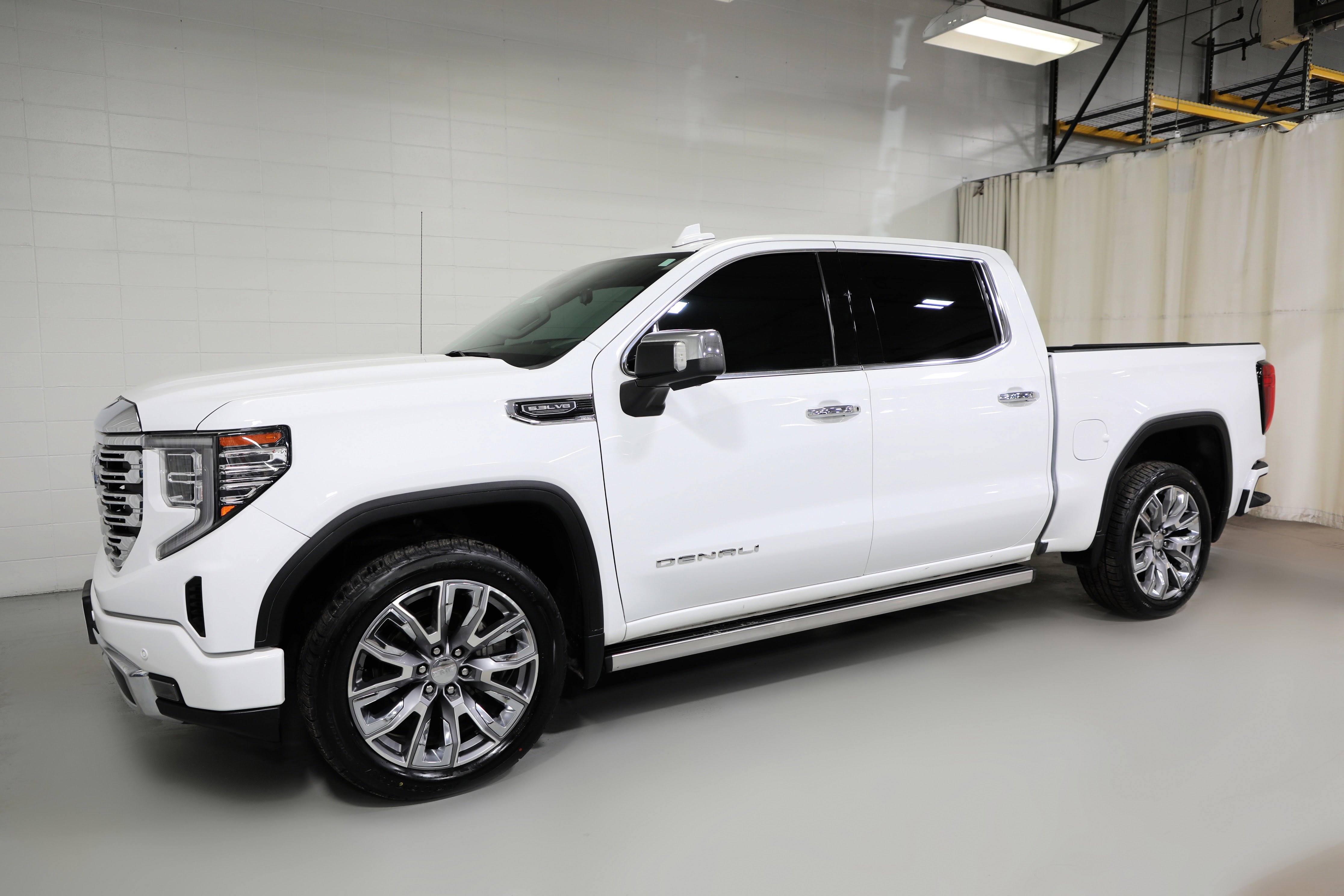 Used 2023 GMC Sierra 1500 Denali w/ Denali Reserve Package image 16