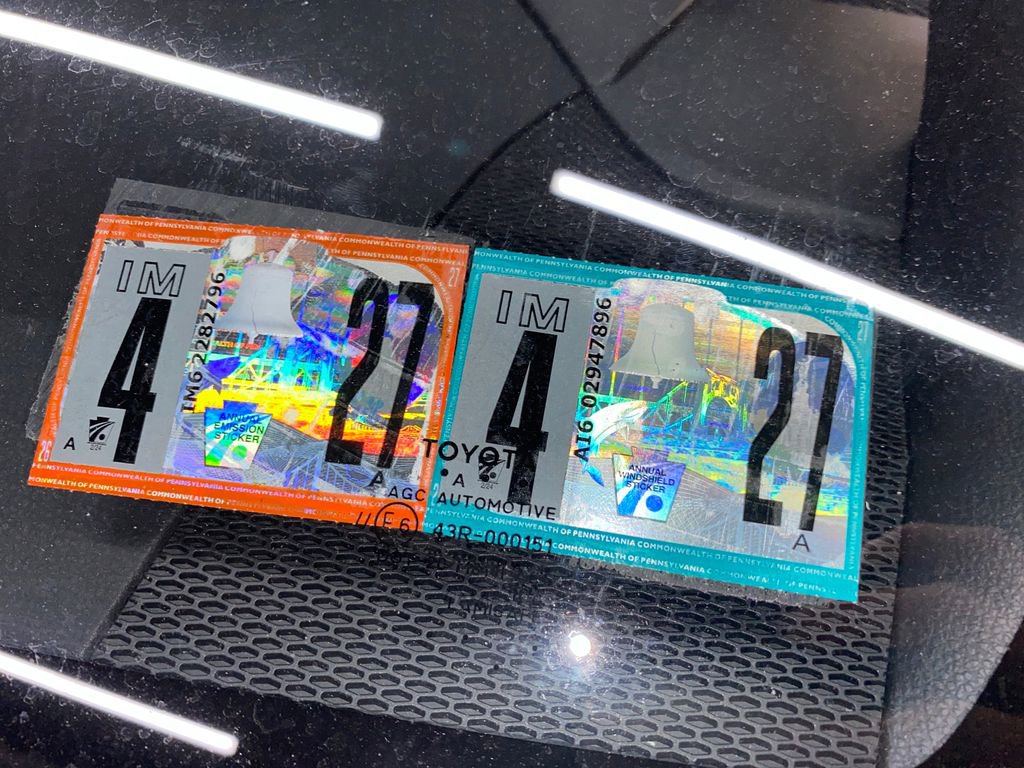 Used 2021 Toyota Corolla SE w/ Special Edition image 28