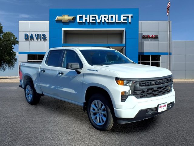 New 2026 Chevrolet Silverado 1500 Custom AWD/4WD image 1