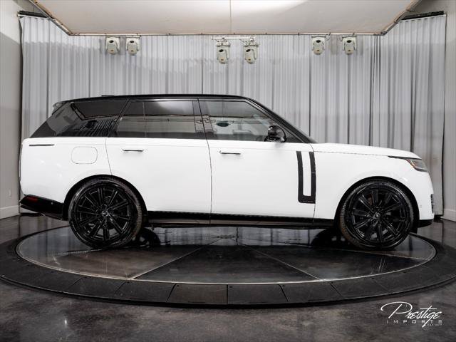 Used 2025 Land Rover Range Rover Autobiography AWD/4WD image 12