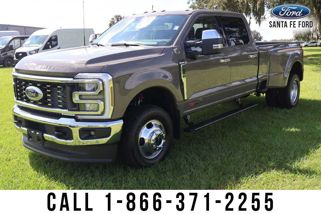 New 2026 Ford F350 King Ranch w/ Chrome Package AWD/4WD image 2