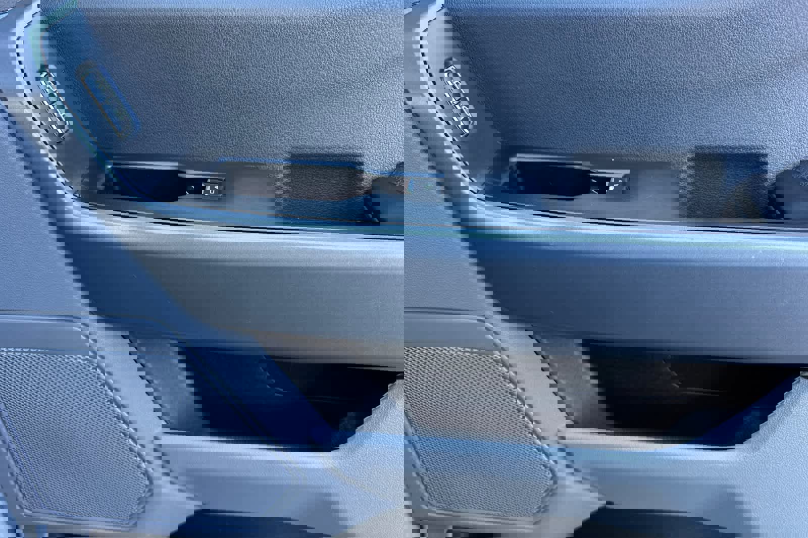 Used 2024 Ford F250 XLT w/ FX4 Off-Road Package image 17