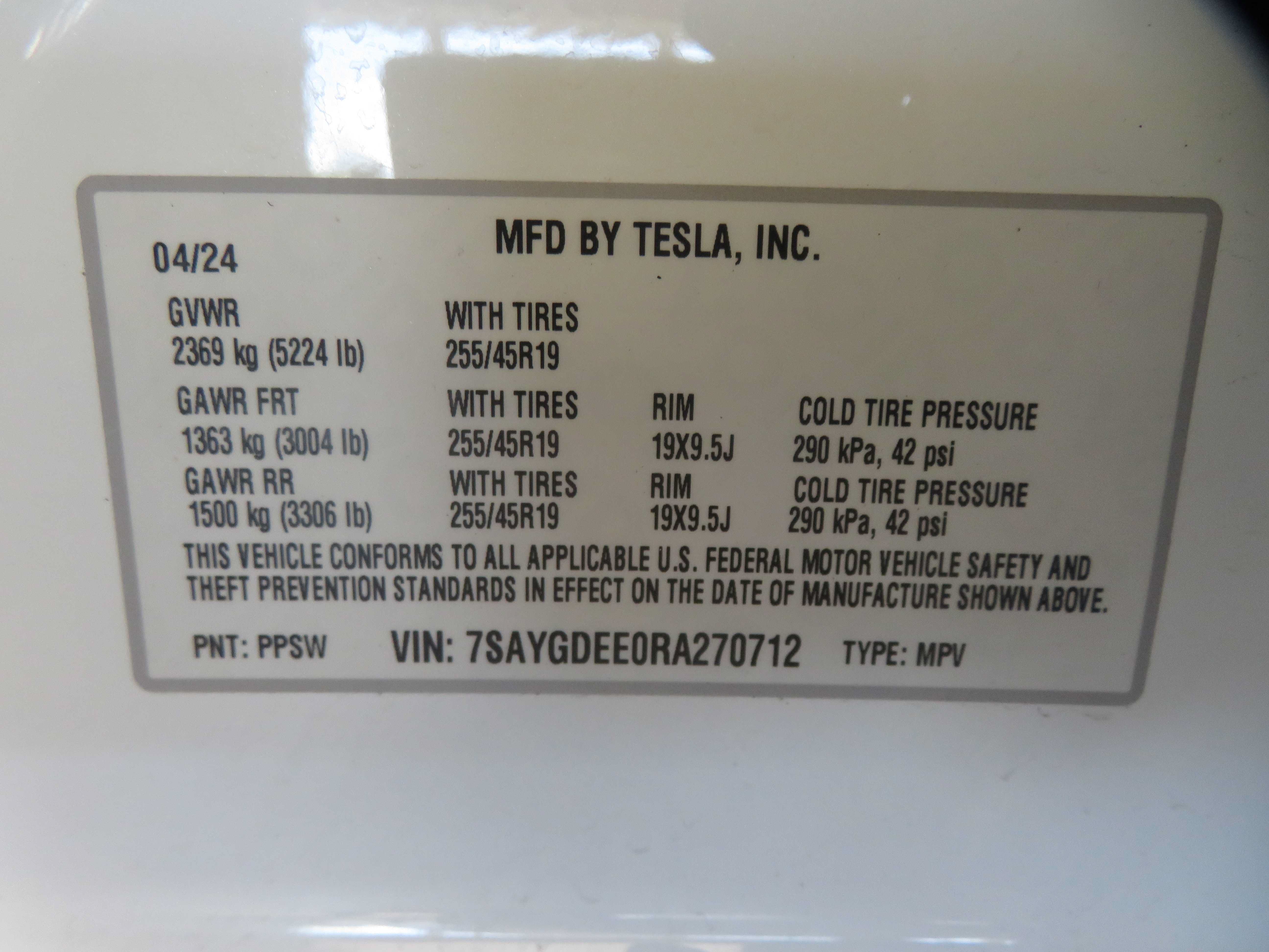 Used 2024 Tesla Model Y Long Range AWD/4WD image 70