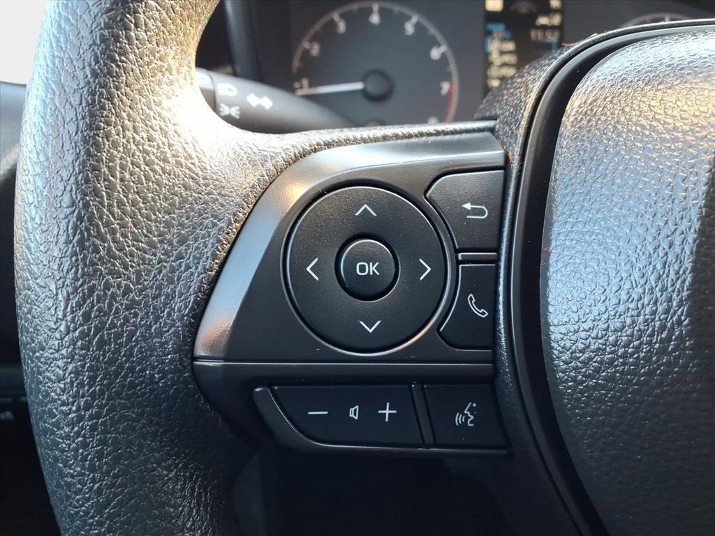 Used 2025 Toyota Corolla LE image 19