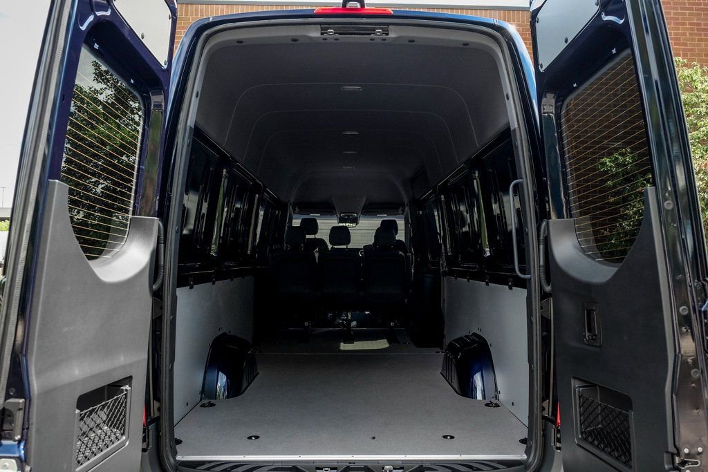 Used 2025 Mercedes-Benz Sprinter 2500 image 11