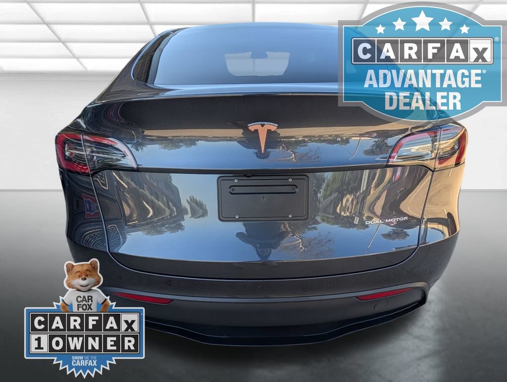 Used 2024 Tesla Model Y Long Range AWD/4WD image 25