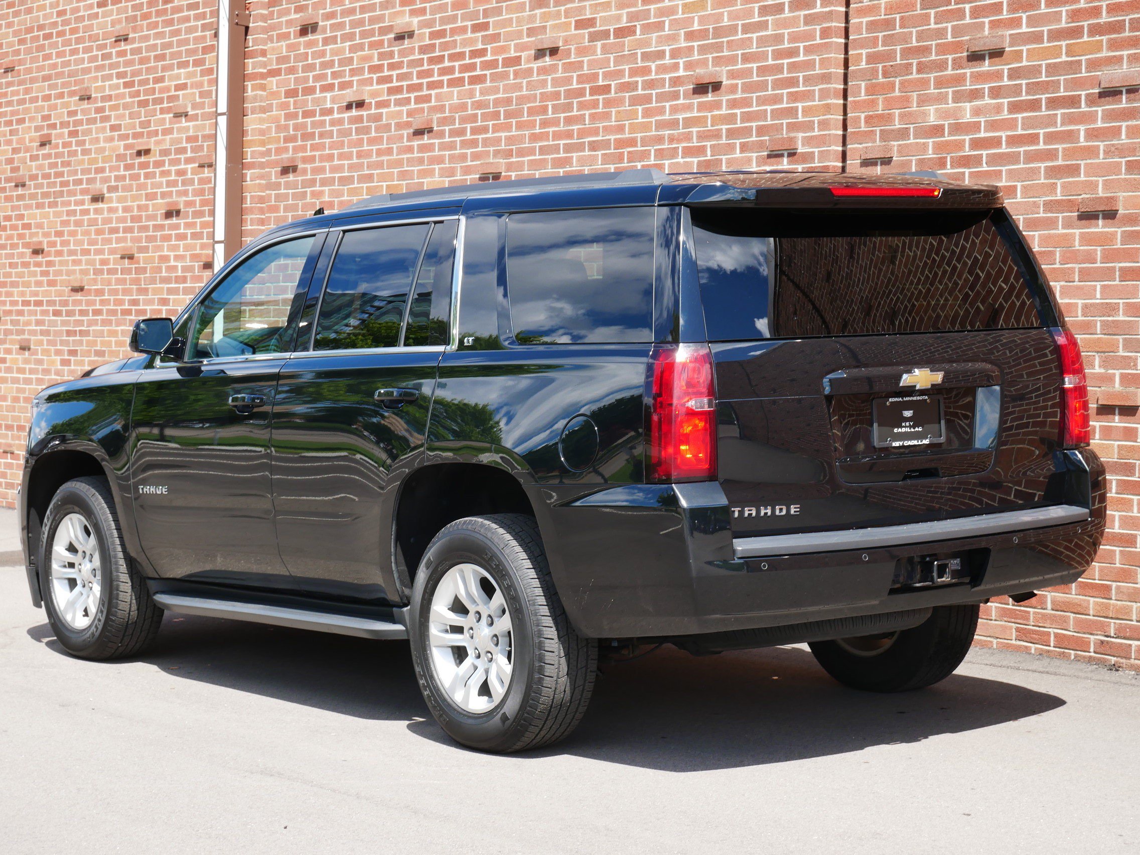 Used 2019 Chevrolet Tahoe LT AWD/4WD image 3