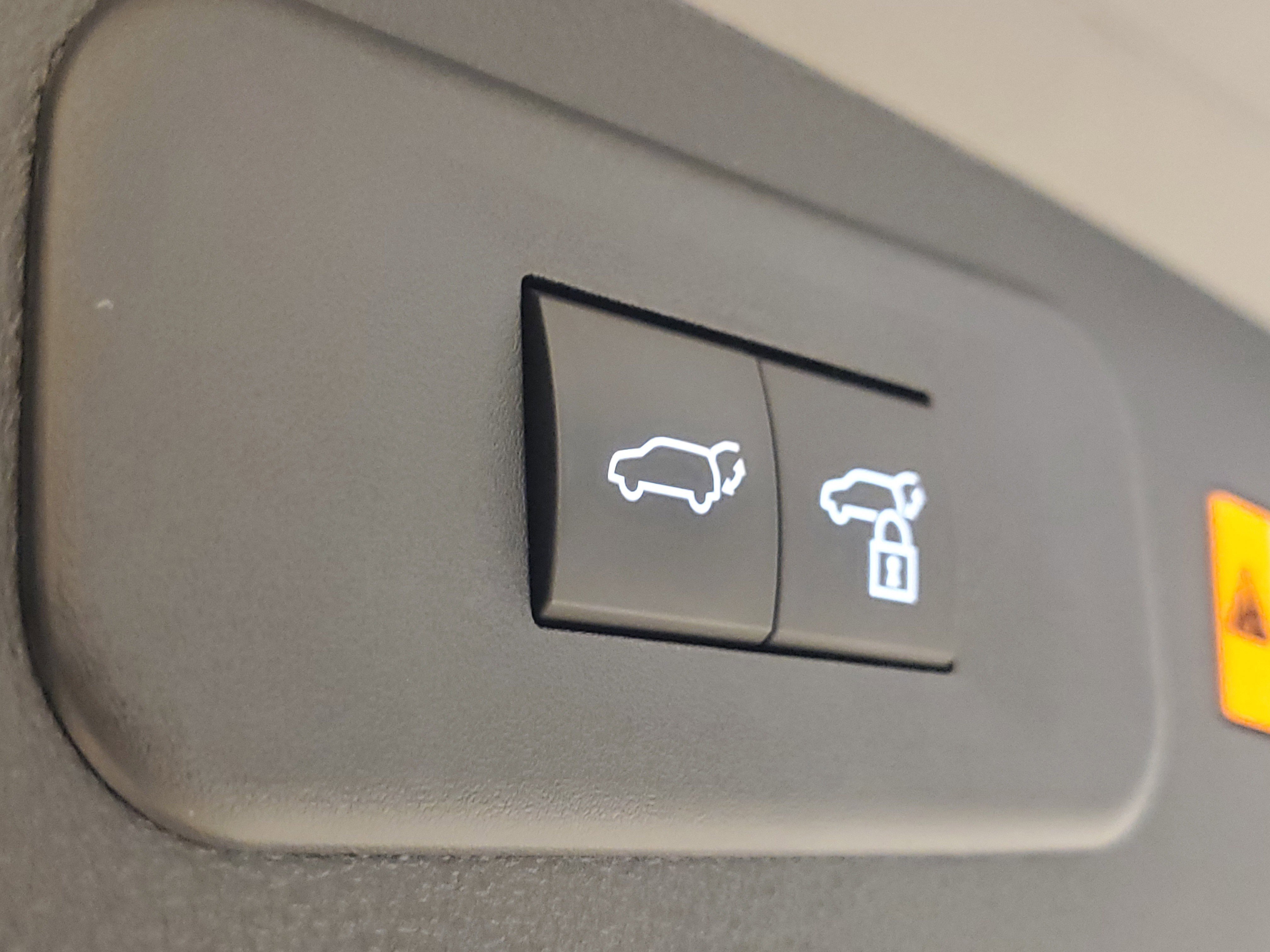 Certified 2025 Lexus NX 250 FWD w/ Premium Package image 13