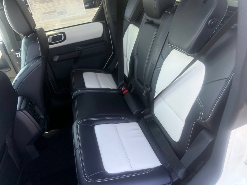 New 2026 Ford Bronco Outer Banks w/ Sasquatch Package AWD/4WD image 36
