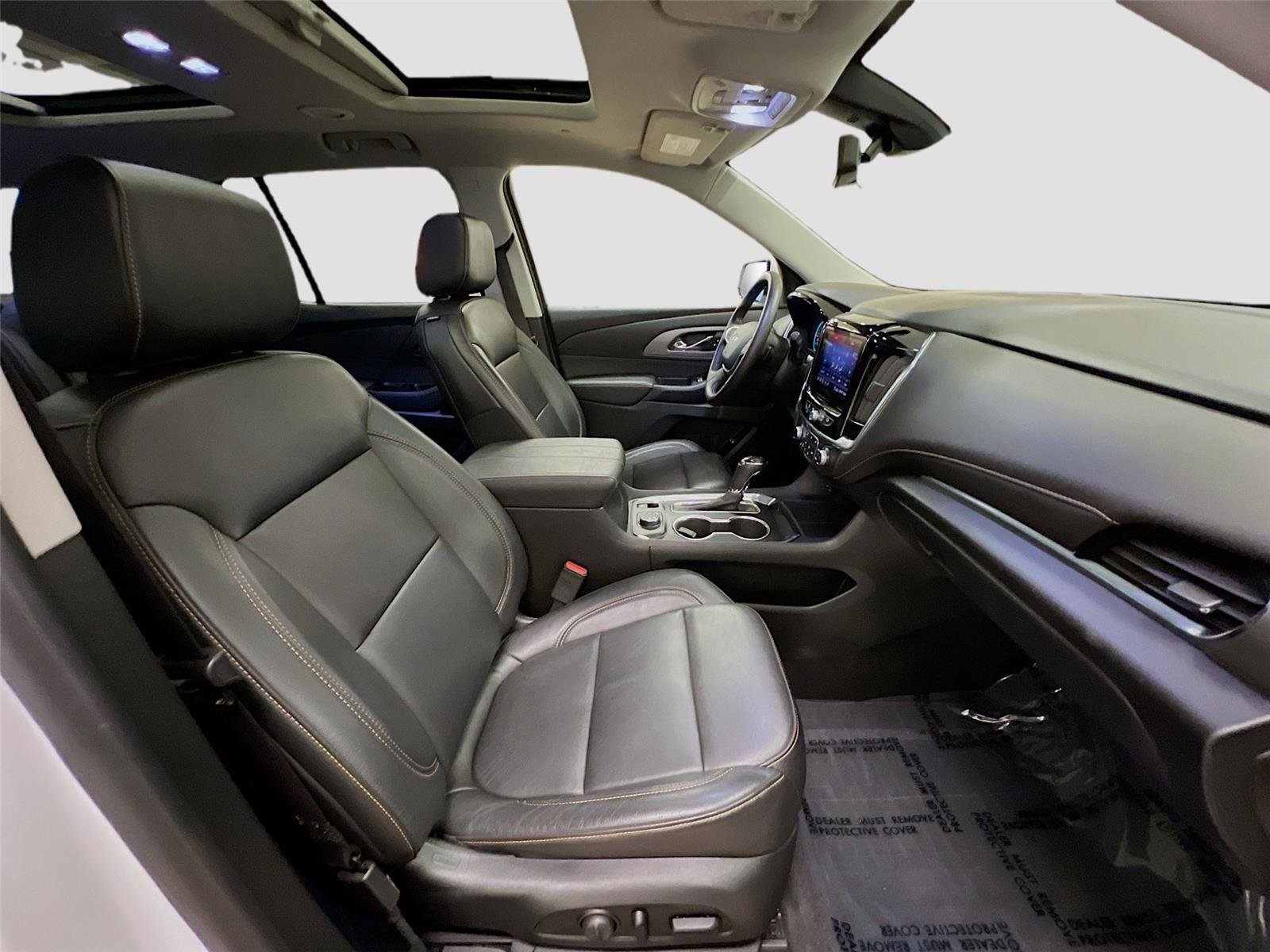 Used 2020 Chevrolet Traverse RS image 35