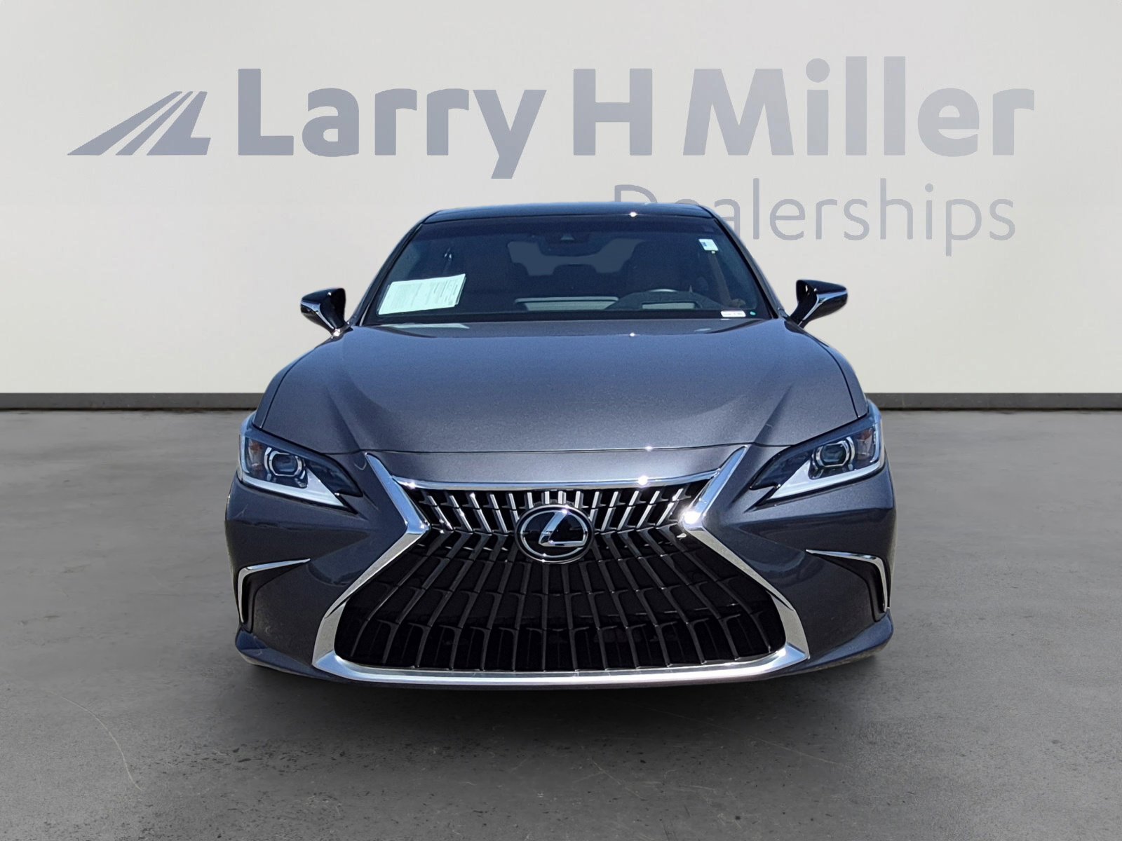 Used 2024 Lexus ES 350 w/ Premium Package FWD image 8