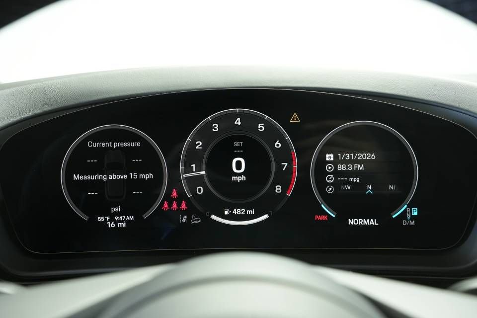Certified 2026 Porsche Cayenne AWD/4WD image 14
