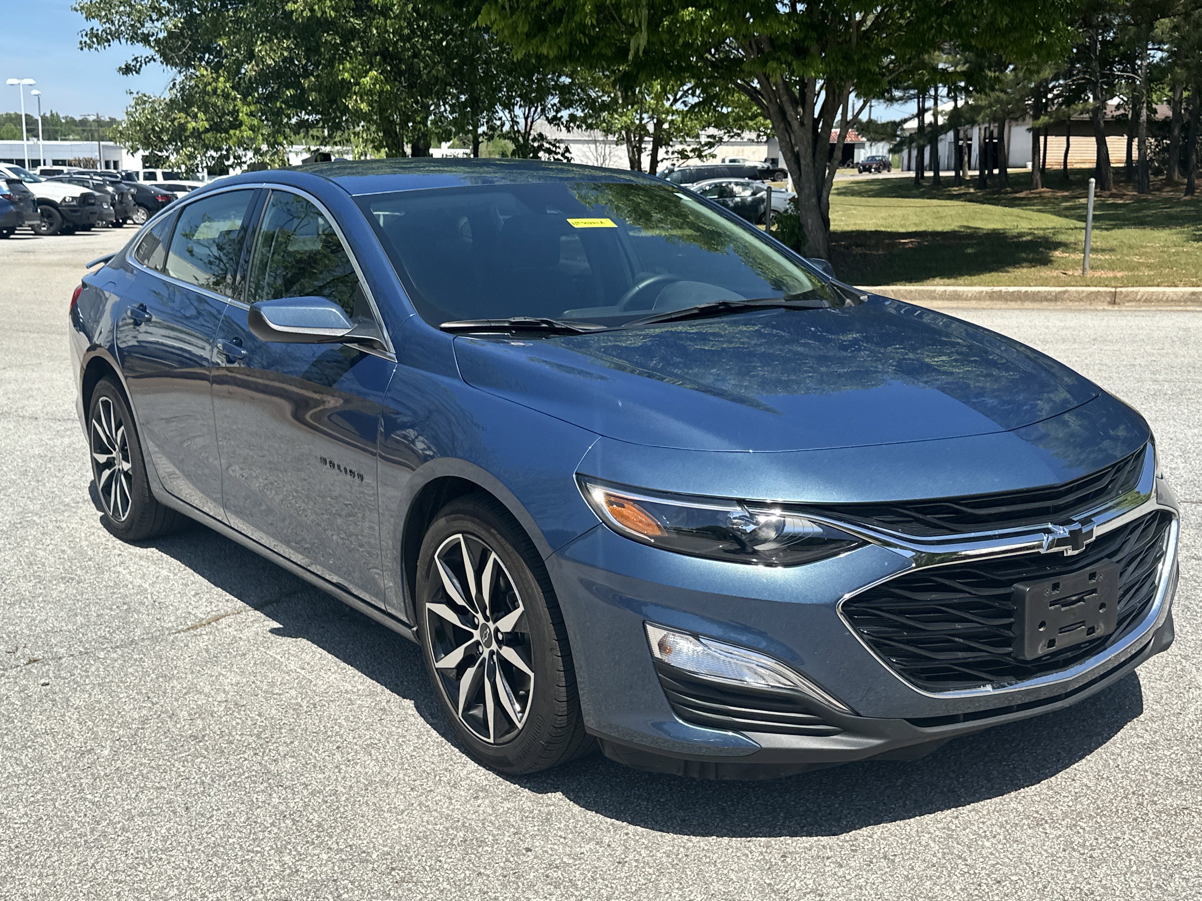 Used 2024 Chevrolet Malibu RS w/ LPO, Floor Liner Package FWD image 3