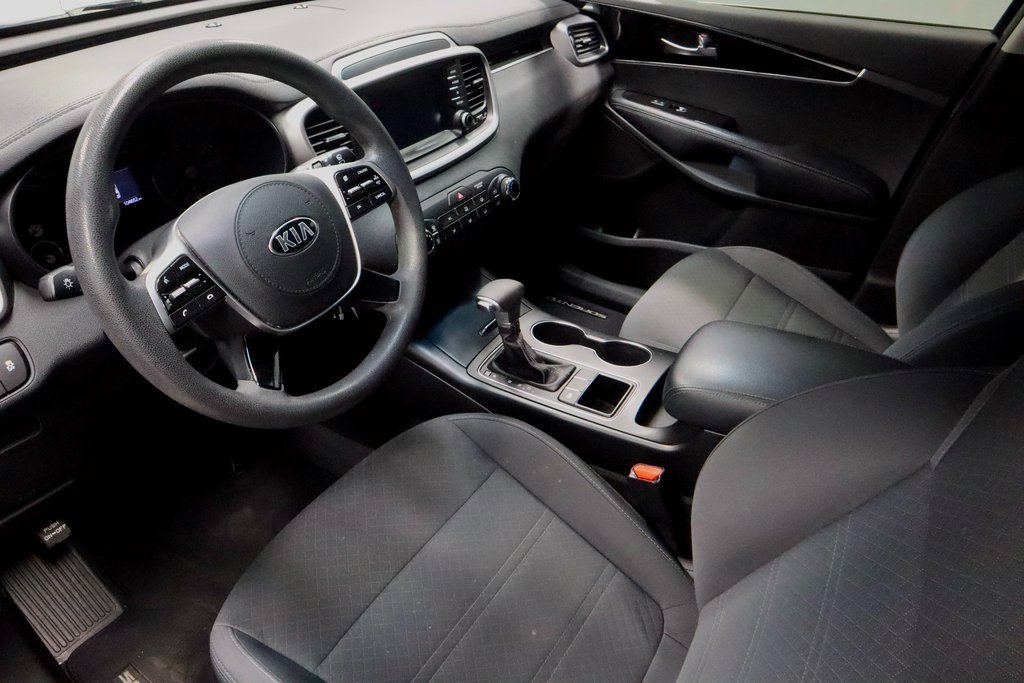 Used 2019 Kia Sorento LX image 25