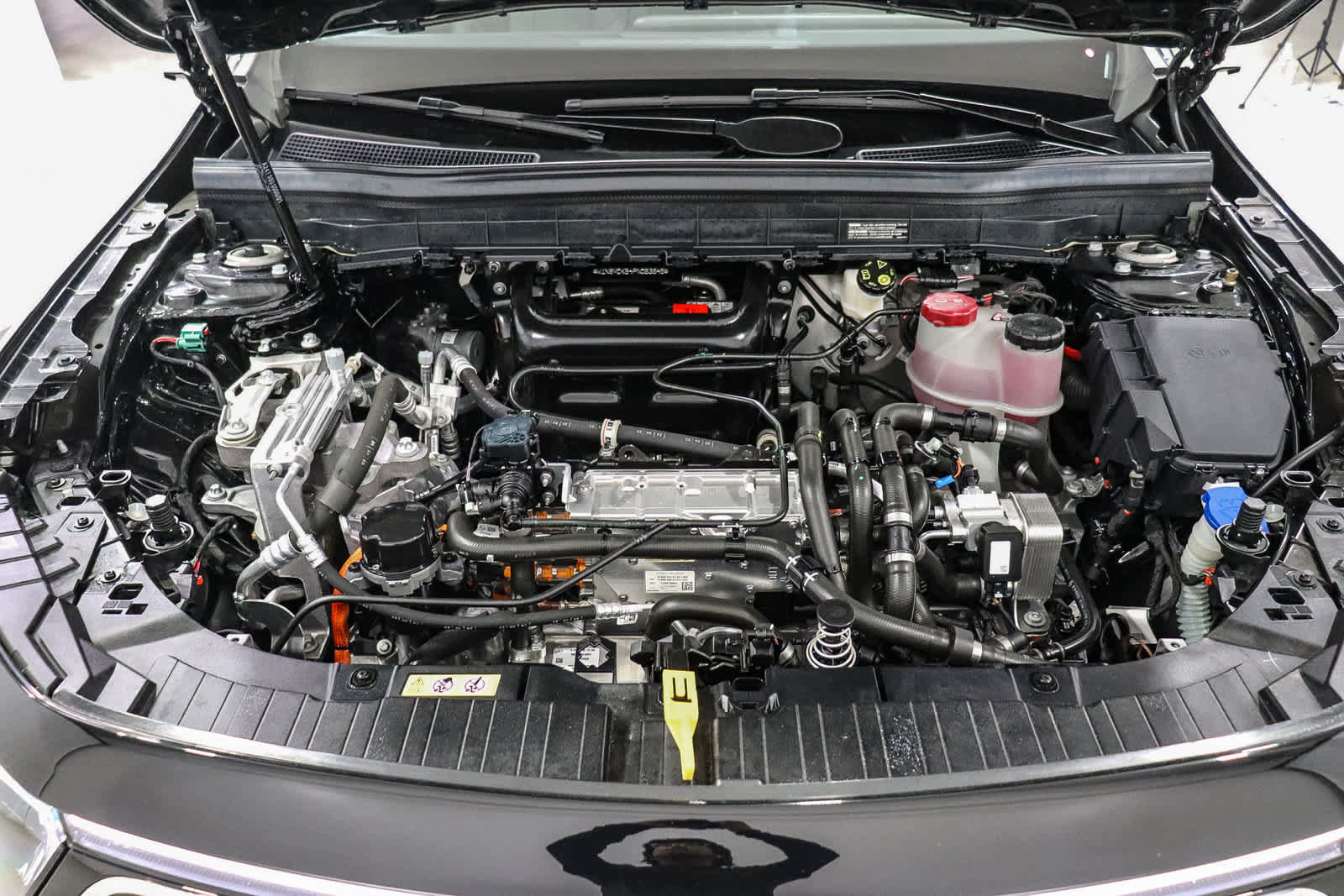 Certified 2023 Mercedes-Benz EQB 300 4MATIC image 31