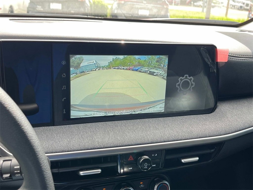 New 2025 Nissan Kicks SV w/ Illumination Package image 25