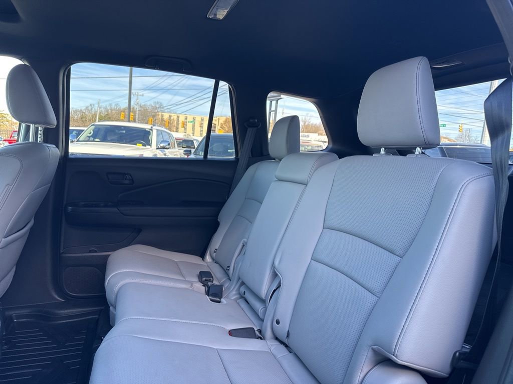 Used 2023 Honda Passport EX-L image 26