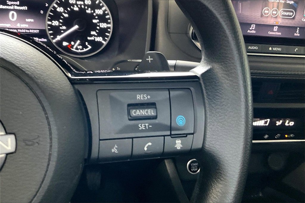 Used 2023 Nissan Rogue SV image 9