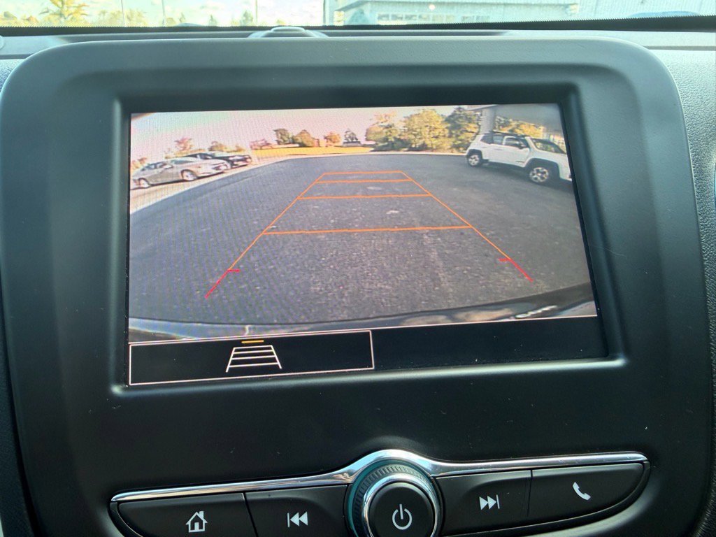 Used 2023 Chevrolet Equinox LT w/ Driver Convenience Package image 27