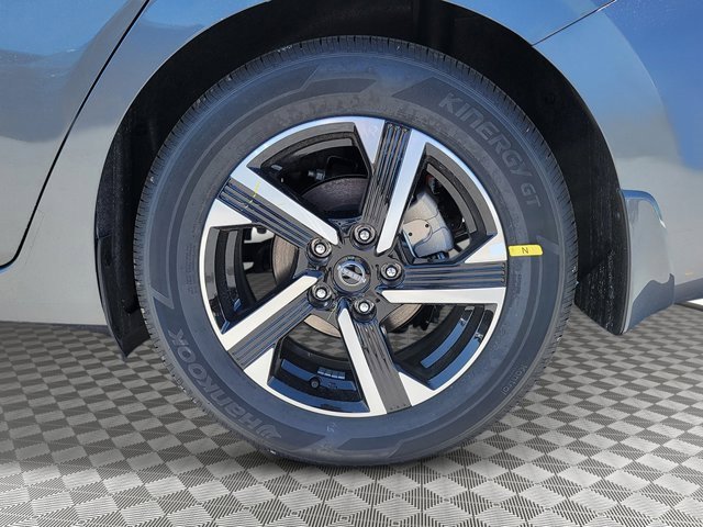 New 2025 Nissan Sentra SV image 12