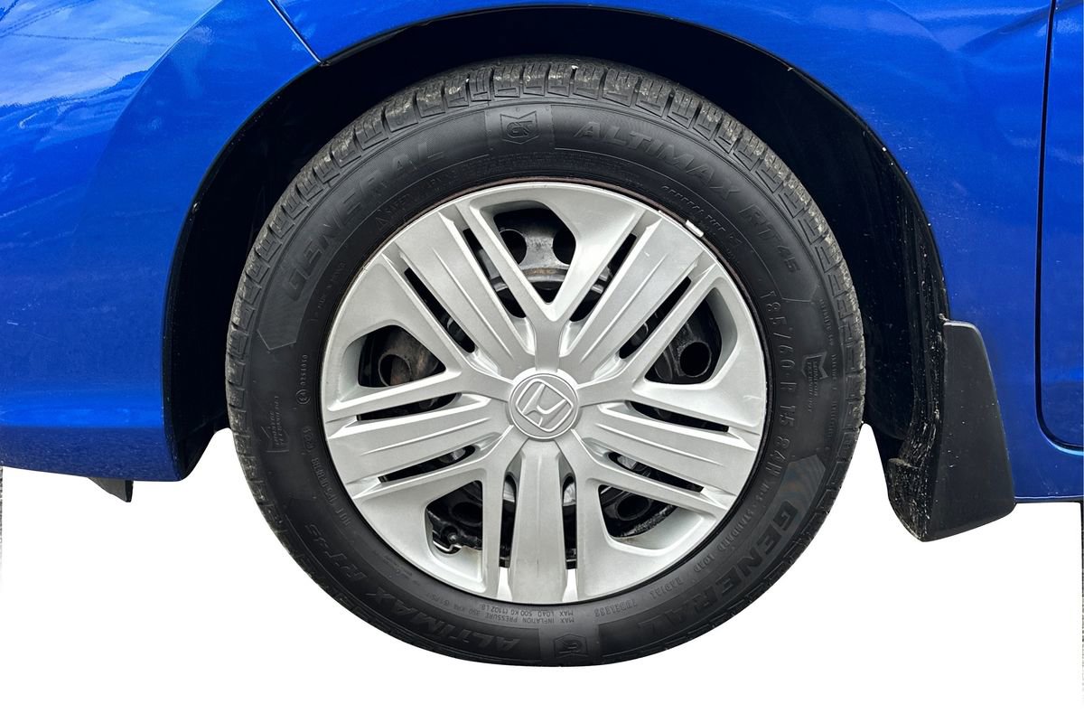 Used 2018 Honda Fit LX image 24