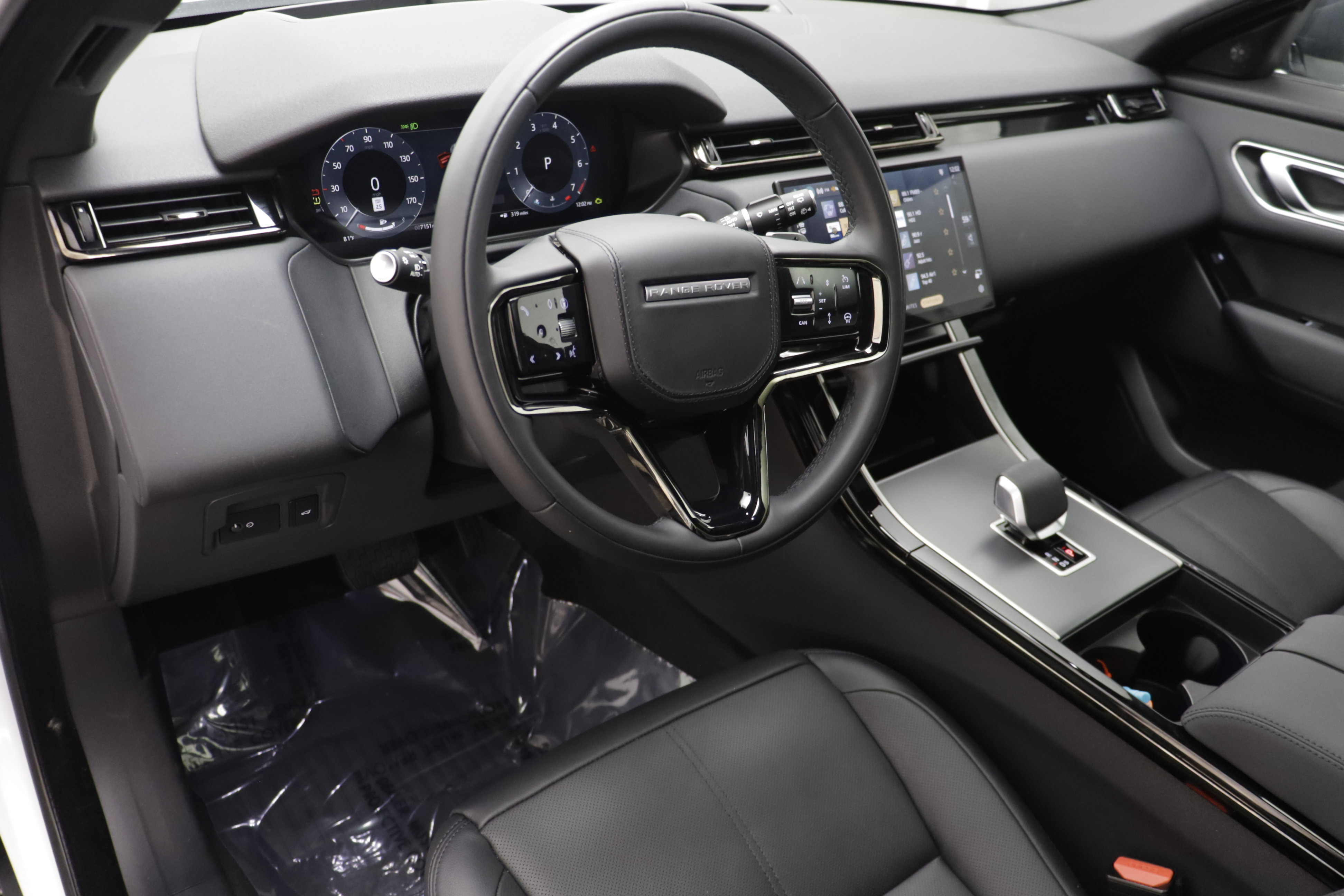 Certified 2026 Land Rover Range Rover Velar S AWD/4WD image 6