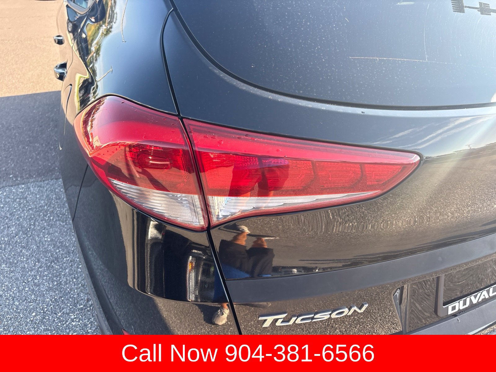 Used 2018 Hyundai Tucson SE w/ Cargo Package FWD image 13