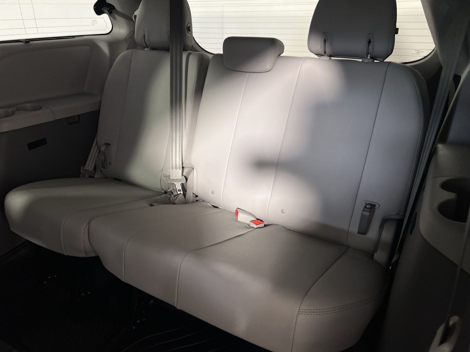 Used 2017 Toyota Sienna XLE w/ XLE Navigation Package AWD/4WD image 27