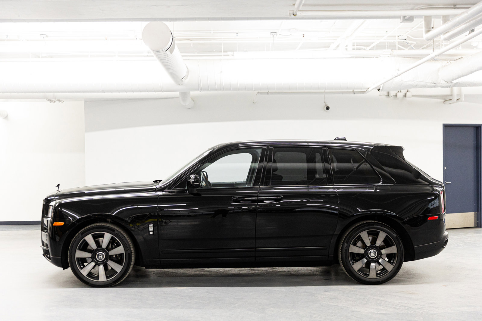 Certified 2024 Rolls-Royce Cullinan image 2