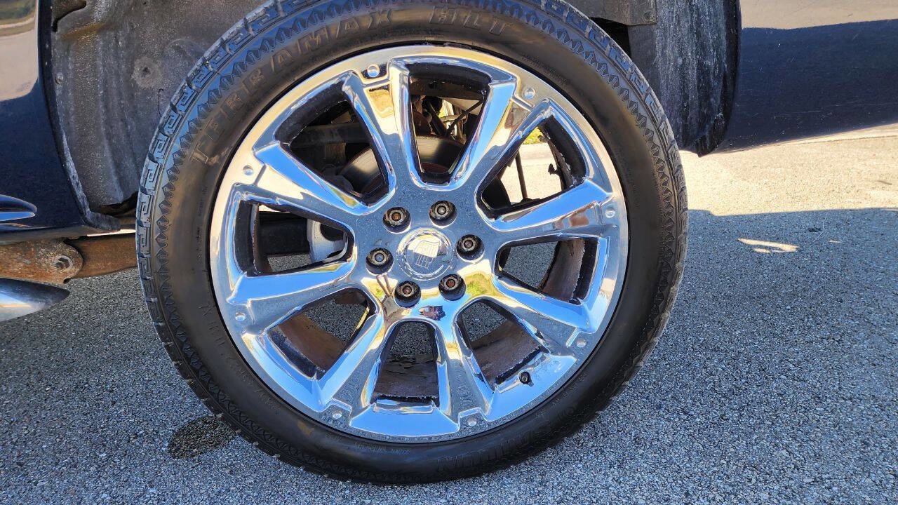 Used 2005 Chevrolet Avalanche LS w/ Preferred Equipment Group image 41