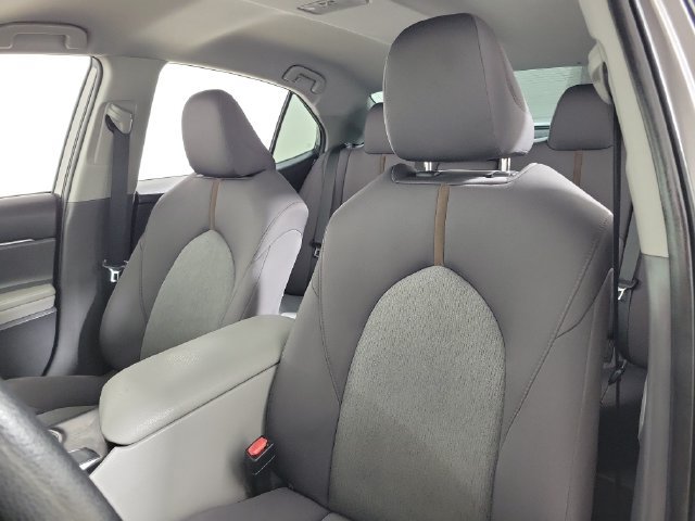 Used 2020 Toyota Camry LE FWD image 20