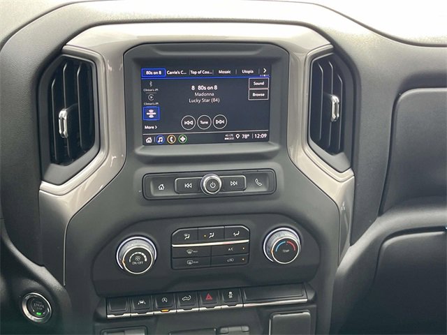 Used 2025 Chevrolet Silverado 1500 Custom w/ Turbomax Blackout Package image 15