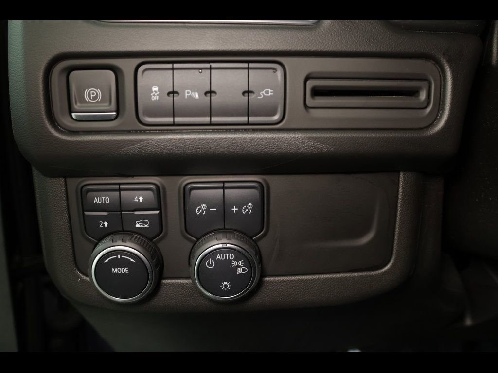 Used 2021 Chevrolet Tahoe LS AWD/4WD image 10