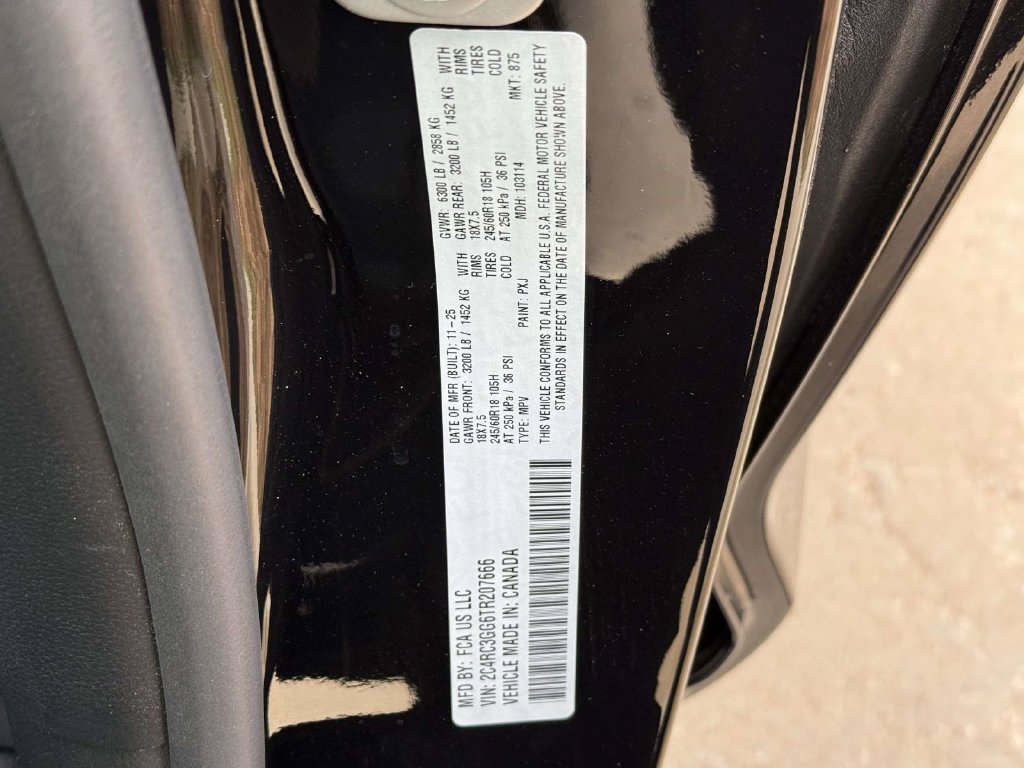 New 2026 Chrysler Pacifica Limited w/ Uconnect Theater Family Group AWD/4WD image 37