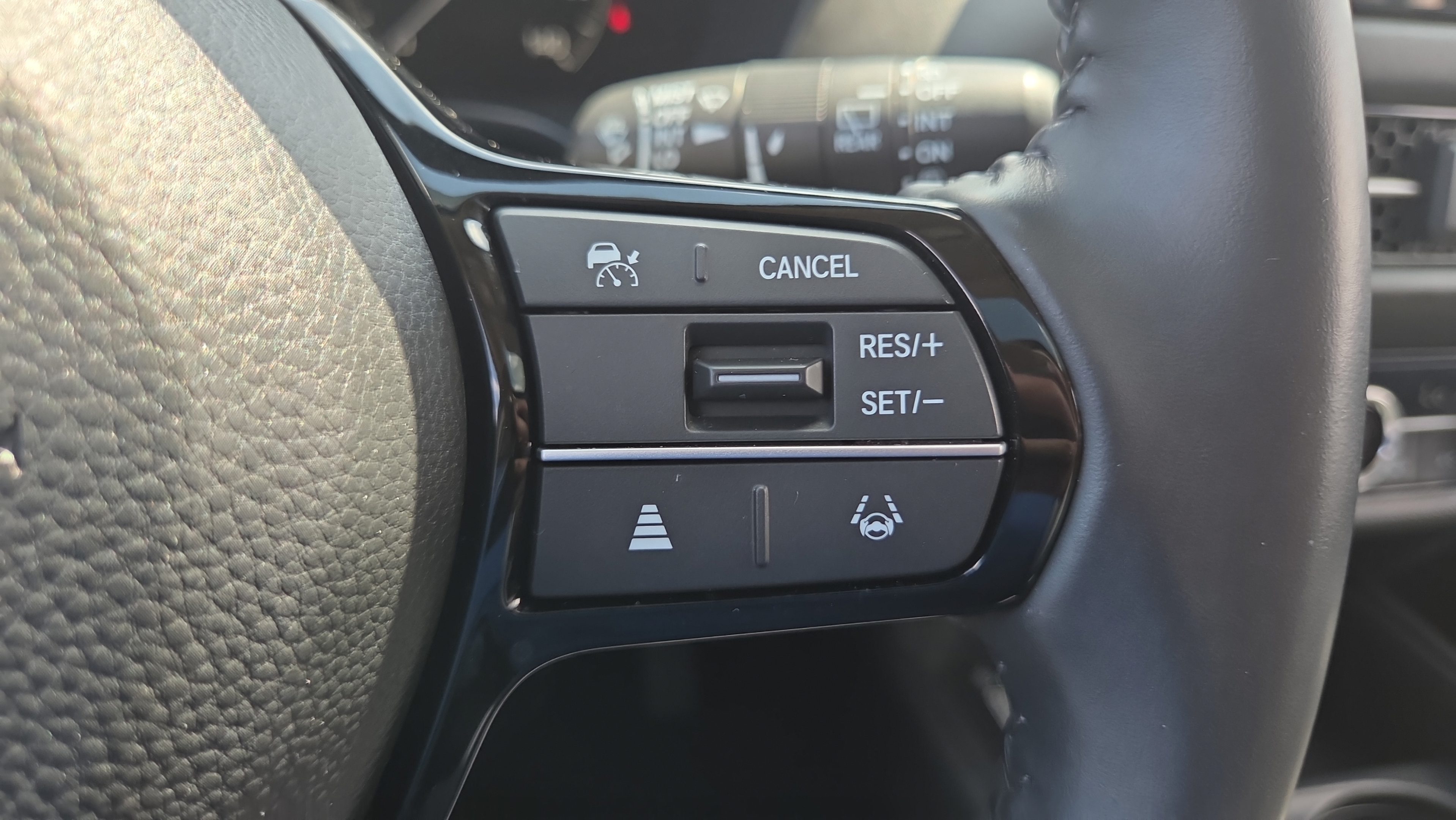 Certified 2025 Honda HR-V EX-L image 24