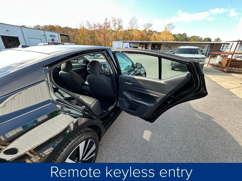 Used 2022 Nissan Altima 2.5 SV image 19