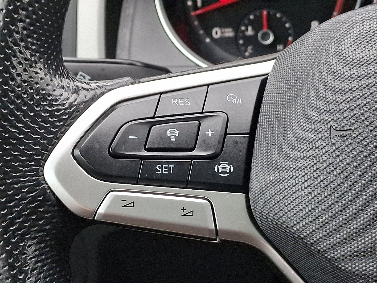 Used 2021 Volkswagen Atlas SE w/ Panoramic Sunroof Package image 22