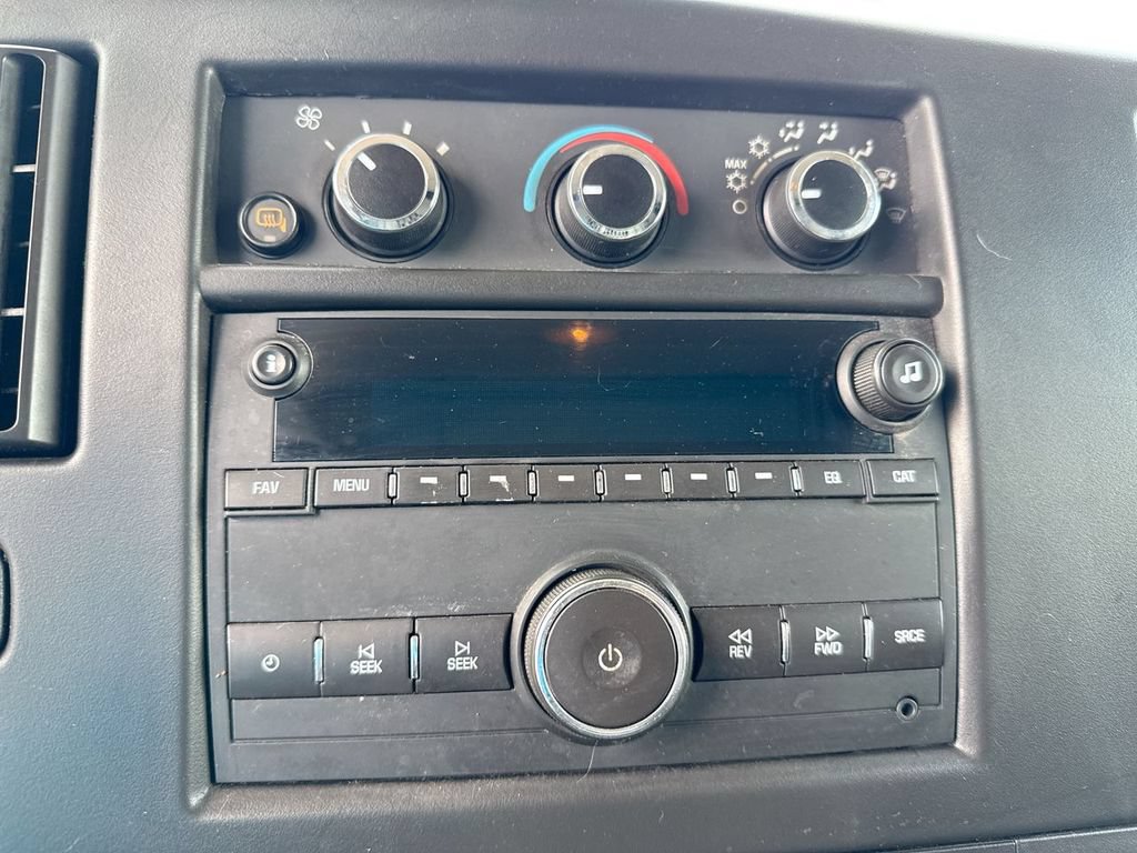 Used 2016 GMC Savana 2500 RWD image 19