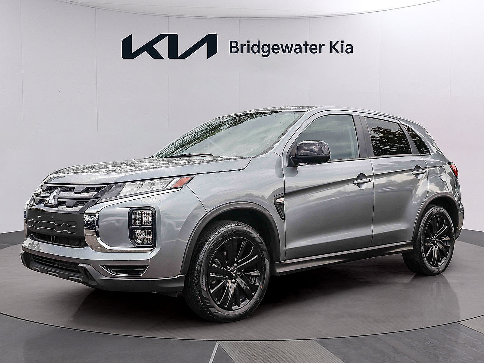 Used 2025 Mitsubishi Outlander Sport AWD image 3