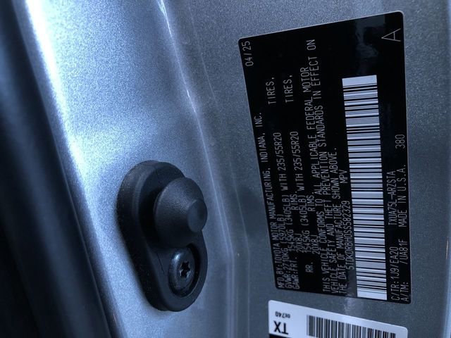 Certified 2025 Toyota Highlander XSE AWD/4WD image 32