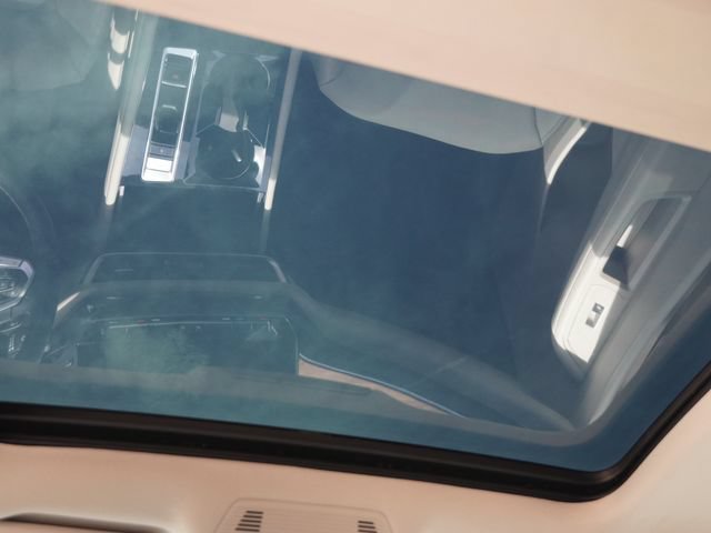 Used 2026 Volkswagen Atlas SE FWD image 18
