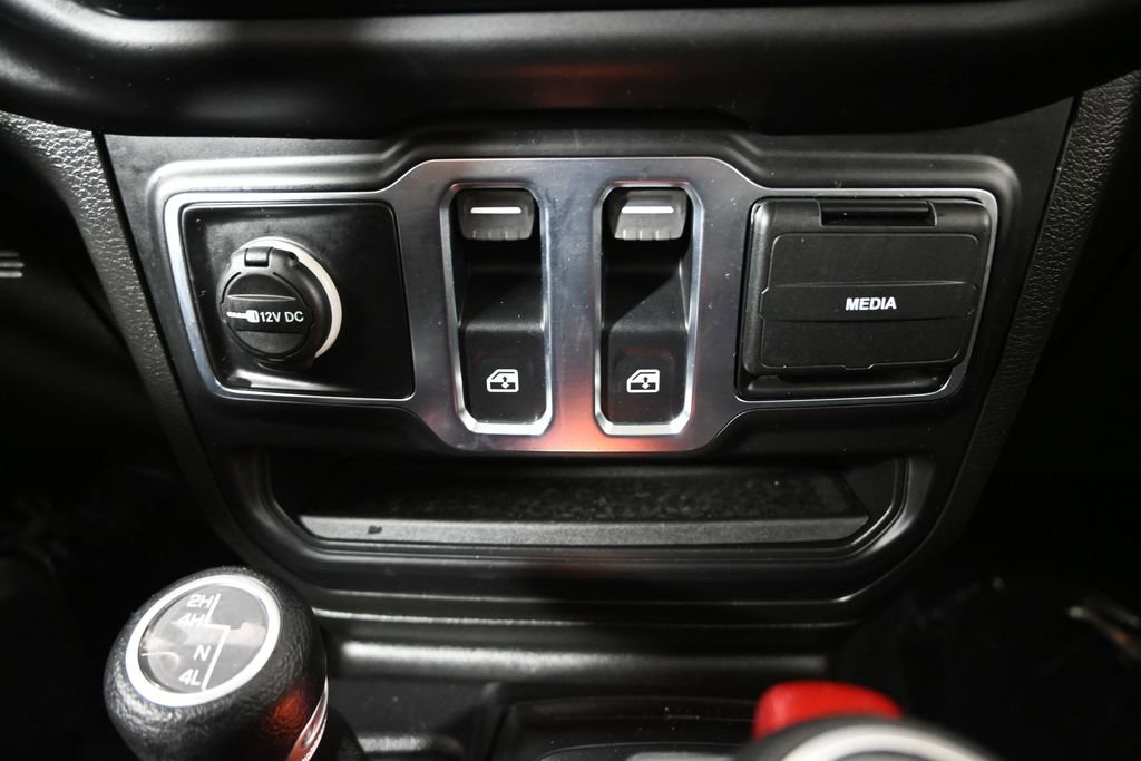 Used 2020 Jeep Wrangler Sport AWD/4WD image 31